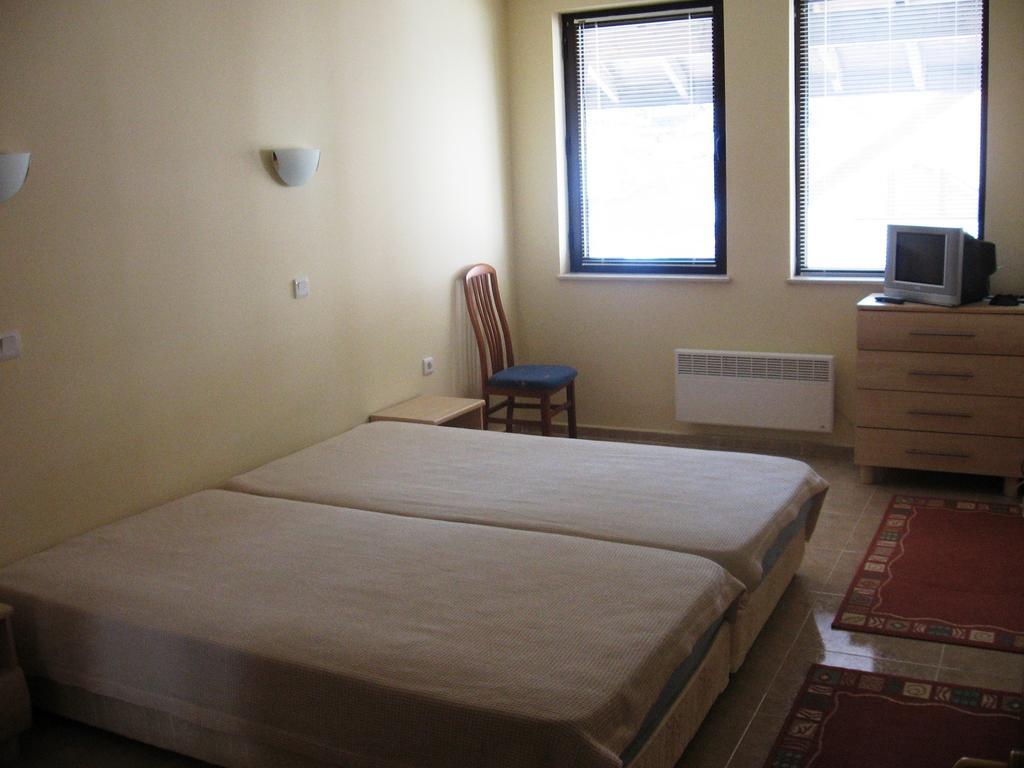 Apartment In Complex Monastery 1 Παμπόροβο Δωμάτιο φωτογραφία